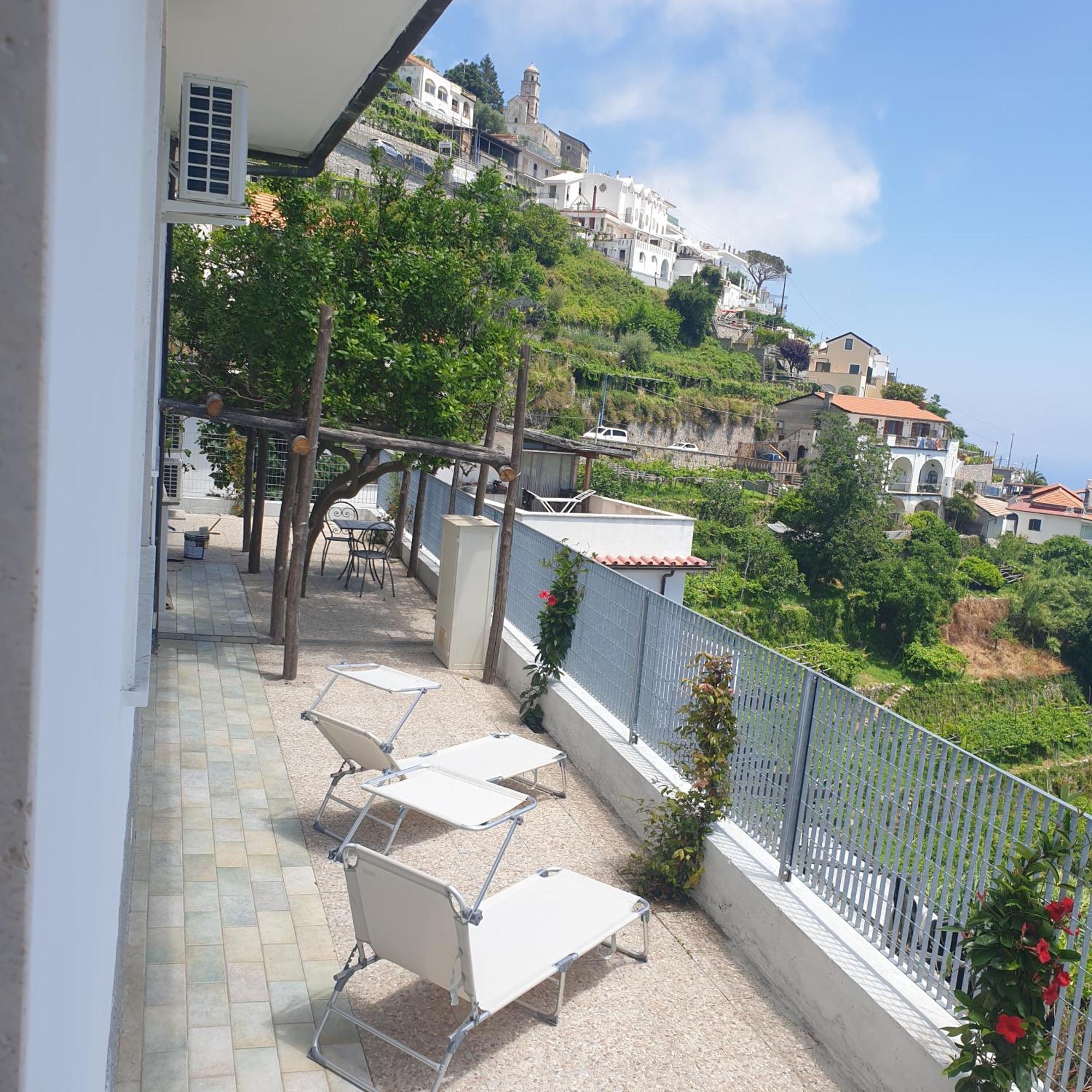 Villa Pino フローレ 部屋 写真