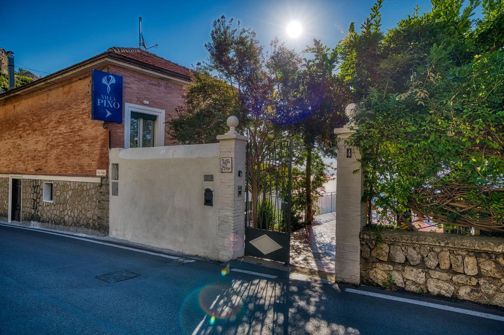 Villa Pino フローレ エクステリア 写真